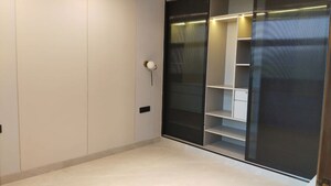 Room in 3 BHK Apartment at Sector 11 Dwarka – for Rent