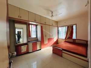 Room in 3 BHK Apartment at Mittal Sun Orbit, Sinhagad Road – for Rent