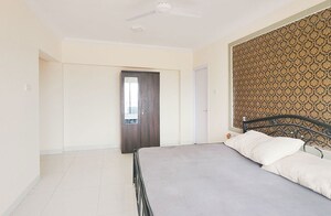 Room in  Pg at Goregaon East – for Rent