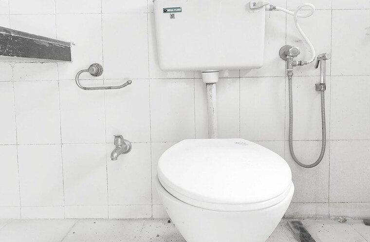Bathroom, goregaon east Pg For Boys In Goregaon East 10399688