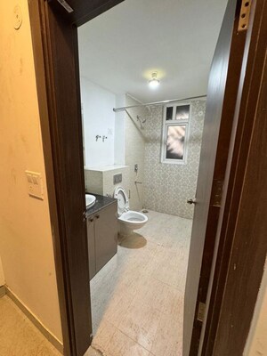 Bathroom in 3.5 BHK Apartment at ATS Le Grandiose, Sector 150 – for Rent