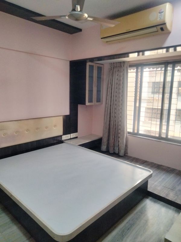3 BHK 1000 Sq.Ft. Apartment in Valentine Apartments