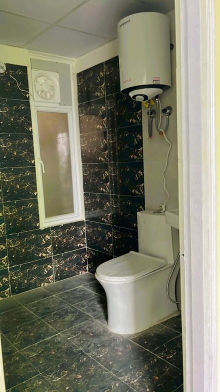 Bathroom, migsun-roof 2 Bedroom 732 Sq.Ft. Apartment In Raj Nagar Extension Ghaziabad 10399737
