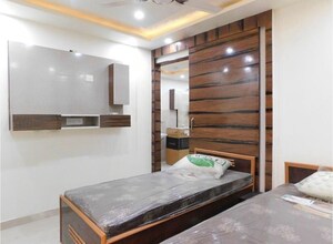 Room in 2.5 BHK Builder Floor at Jawahar Nagar – for Rent