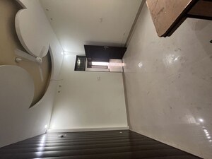 Building Lobby in 4 BHK Independent House at Eldeco City Arcade, Iim Road – for Sale