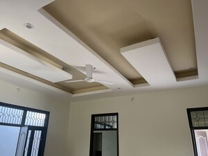 Furnished Amenities in 4 BHK Independent House at Eldeco City Arcade, Iim Road – for Sale