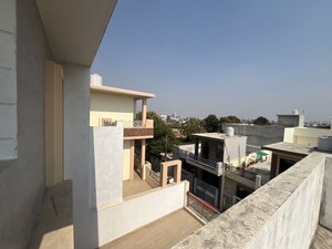 Kitchen in 4 BHK Independent House at Eldeco City Arcade, Iim Road – for Sale