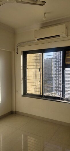 2 BHK + Servant Room,Basement Apartment For Rent in Group Seven Rushi Heights
