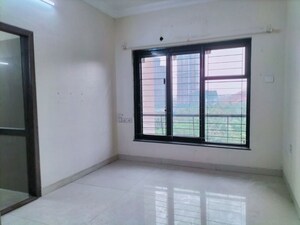 Room in 2 BHK Apartment at Group Seven Rushi Heights, Goregaon East – for Rent
