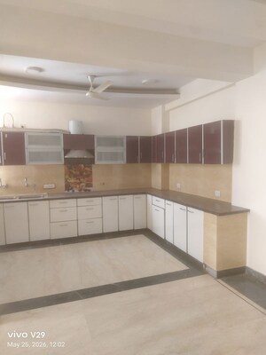 Kitchen in 4 BHK Apartment at Varun C.G.H Society, Sector 52 – for Rent