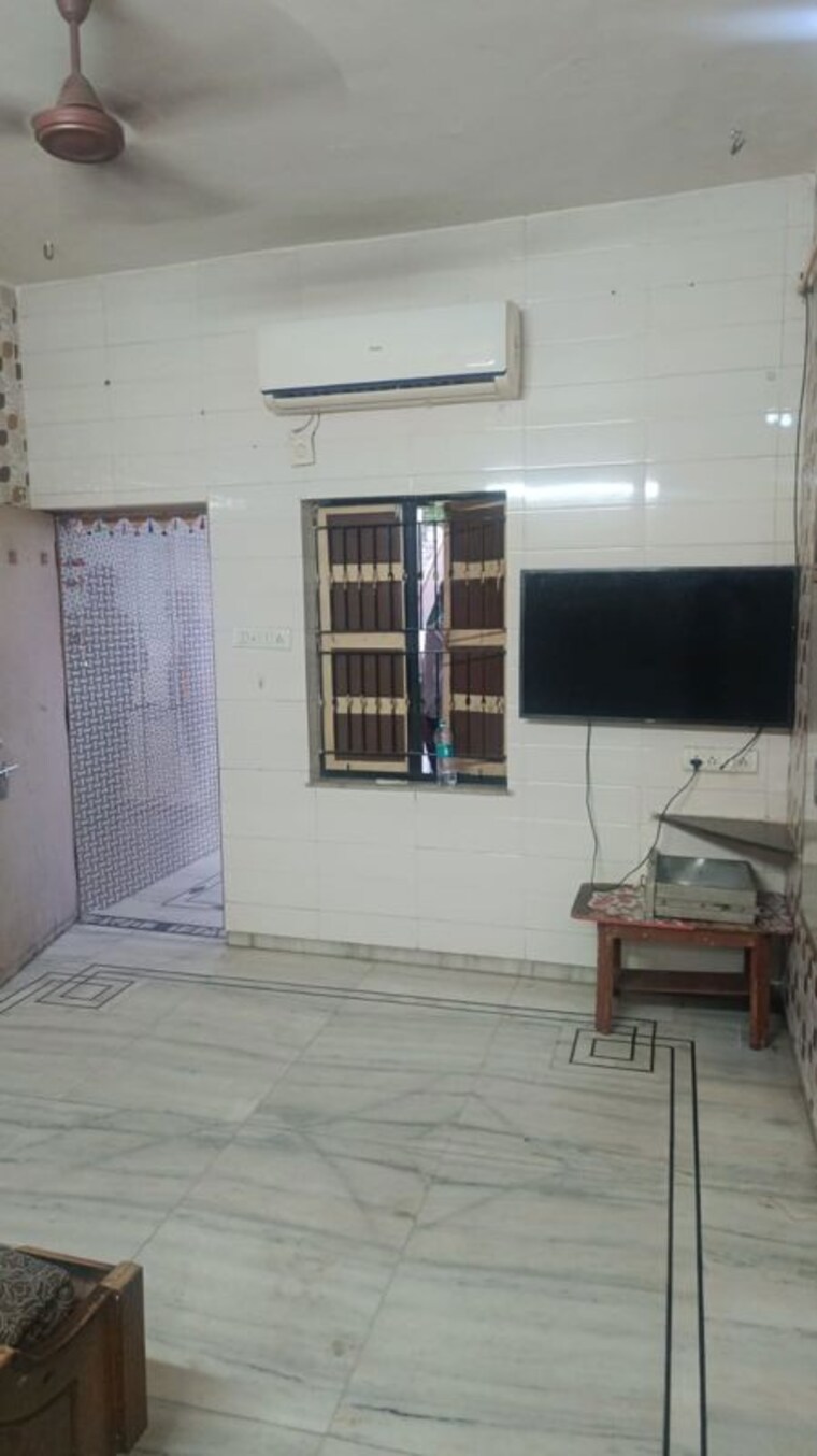Living Room, jivraj park 1 Bedroom 250 Sq.Ft. Apartment In Jivraj Park Ahmedabad 10399845