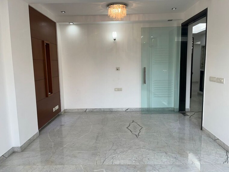 Room, sector 46 3 Bedroom 160 Sq.Ft. Builder Floor In Sector 46 Gurgaon 10399860