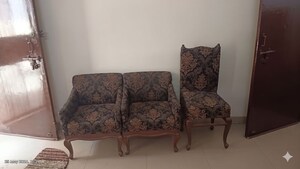Furnished Amenities in 1 RK Independent House at Express One, Vasundhara Sector 14 – for Rent