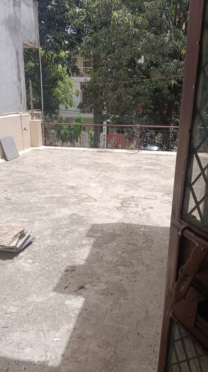 Balcony in 1 RK Independent House at Express One, Vasundhara Sector 14 – for Rent