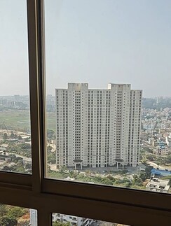 2.5 BHK Apartment For Sale in High Grounds