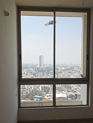 Room in 2.5 BHK Apartment at High Grounds – for Sale