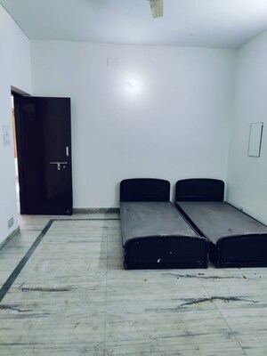 Team Area in 2 BHK Apartment at Shatabdi Vihar, Sector 52 – for Rent