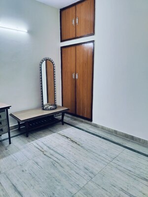 Room in 2 BHK Apartment at Shatabdi Vihar, Sector 52 – for Rent
