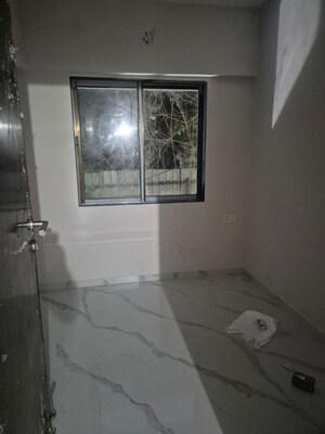 Bathroom in 1.5 BHK Apartment at Darshan Inara, Prabhadevi – for Rent