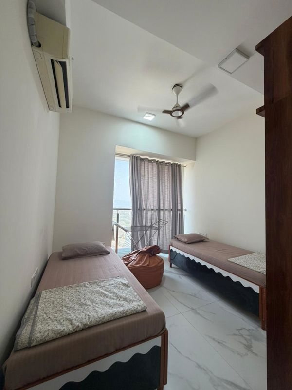 2 BHK + Pooja Room Apartment For Rent in Ruparel Jewel