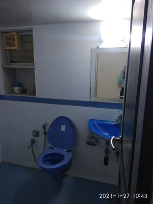 Bathroom in 2 BHK Apartment at Seven Bunglow – for Rent
