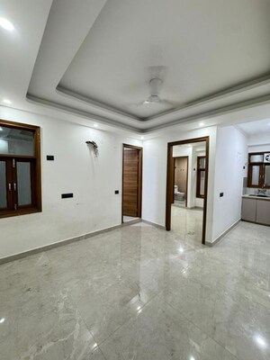 2 BHK Builder Floor For Rent in Chattarpur