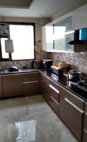 3 BHK Builder Floor For Rent in Sector 4