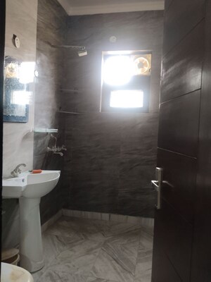 Bathroom in 3 BHK Builder Floor at Sector 37 – for Rent