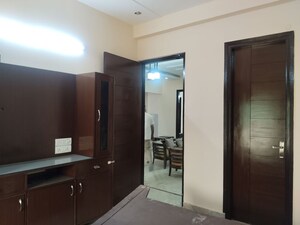 Room in 3 BHK Builder Floor at Sector 37 – for Rent