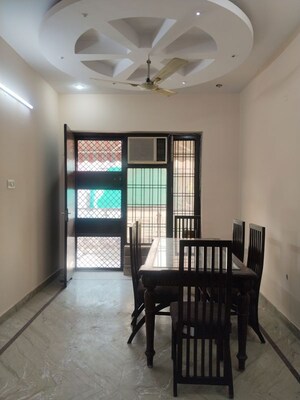 Dining area in 3 BHK Builder Floor at Sector 37 – for Rent