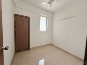 Room in 3 BHK Apartment at Kalpataru Vista, Sector 128 – for Rent