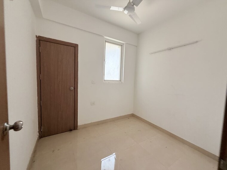 Room, kalpataru-vista 3 Bedroom 3000 Sq.Ft. Apartment In Sector 128 Noida 10400112