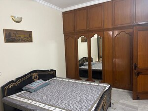 Bedroom in 4 BHK Builder Floor at Sector 50 – for Rent