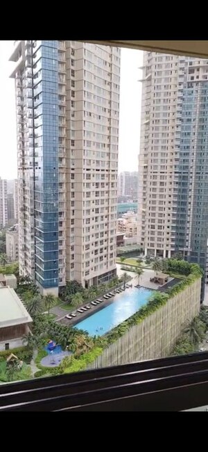 Swimming Pool in 2 BHK Apartment at Sheth Auris Bliss, Malad West – for Rent