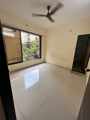 Room in 1.5 BHK Apartment at Harsh CHS Tilak Nagar, Tilak Nagar – for Rent