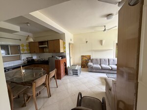 Team Area in 2 BHK Apartment at Unitech Rakshak, Sector 41 – for Rent