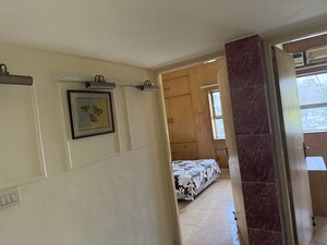 Room in 2 BHK Apartment at Unitech Rakshak, Sector 41 – for Rent