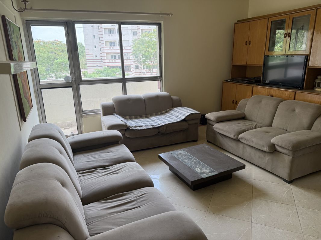 2 BHK 1100 Sq.Ft. Apartment in Unitech Rakshak