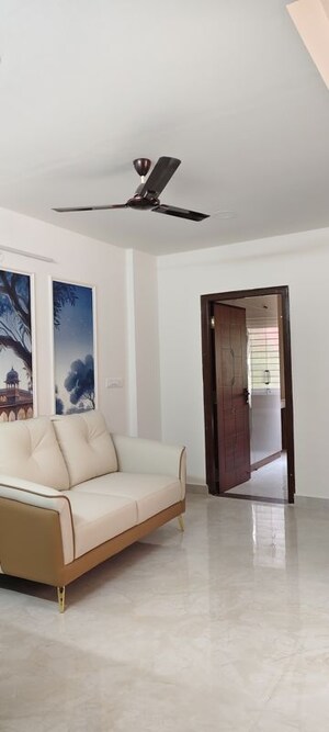 Room in 1 BHK Apartment at Domlur – for Rent
