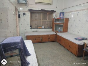 Hall in 1 BHK Independent House at Ellisbridge – for Rent