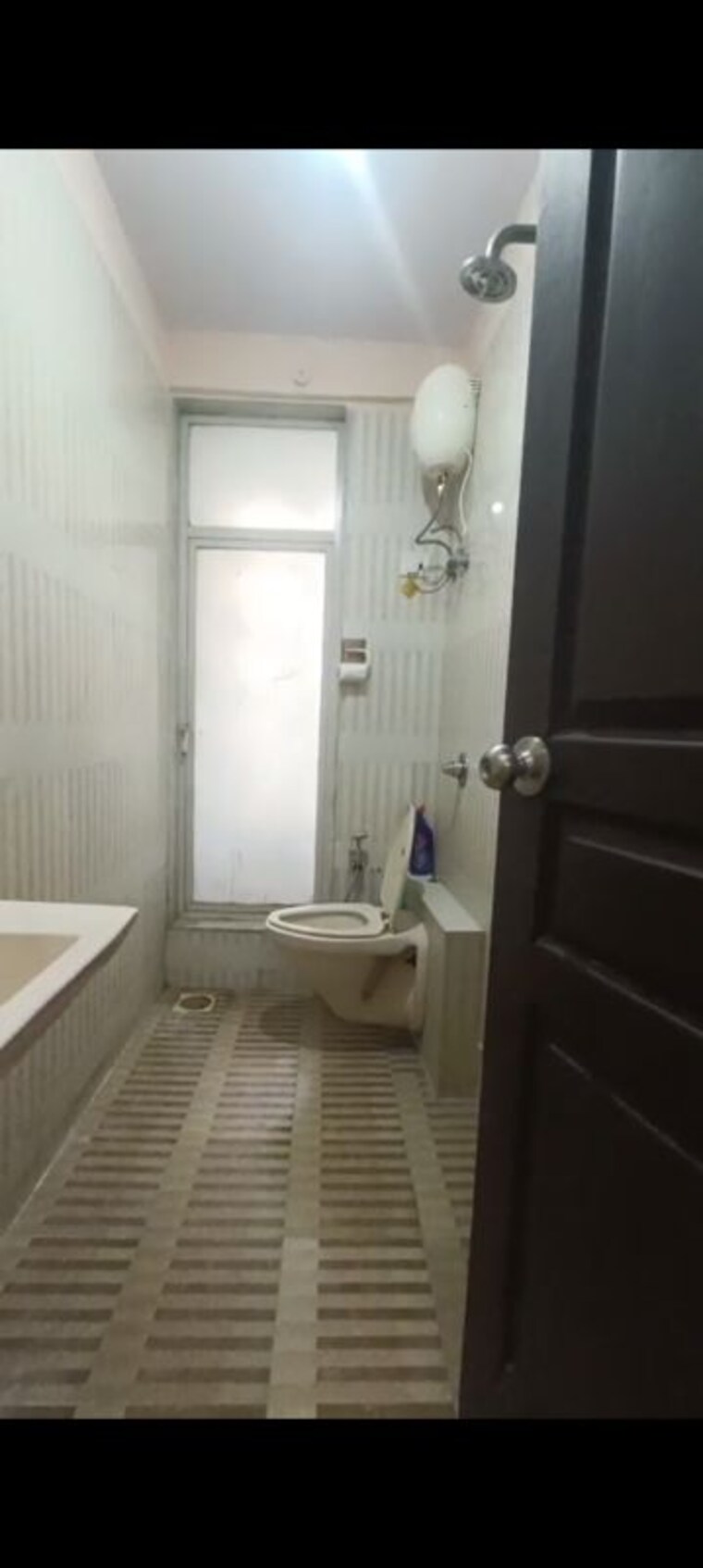 Bathroom, vakola 2 Bedroom 600 Sq.Ft. Apartment In Vakola Mumbai 10400206