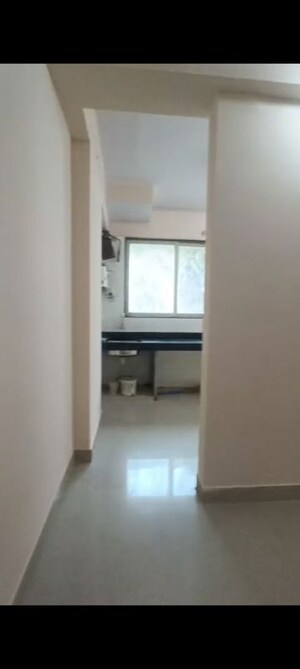 Furnished Amenities in 2 BHK Apartment at Vakola – for Rent