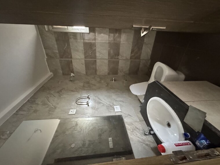 Team Area, the-center-court 3.5 Bedroom 2175 Sq.Ft. Apartment In Sector 88a Gurgaon 10400211