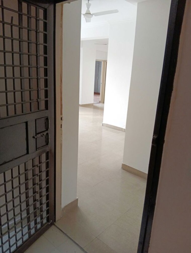 undefined, galaxy-north-avenue-ll 3.5 Bedroom 1570 Sq.Ft. Apartment In Gaur City 2 Greater Noida 10400229