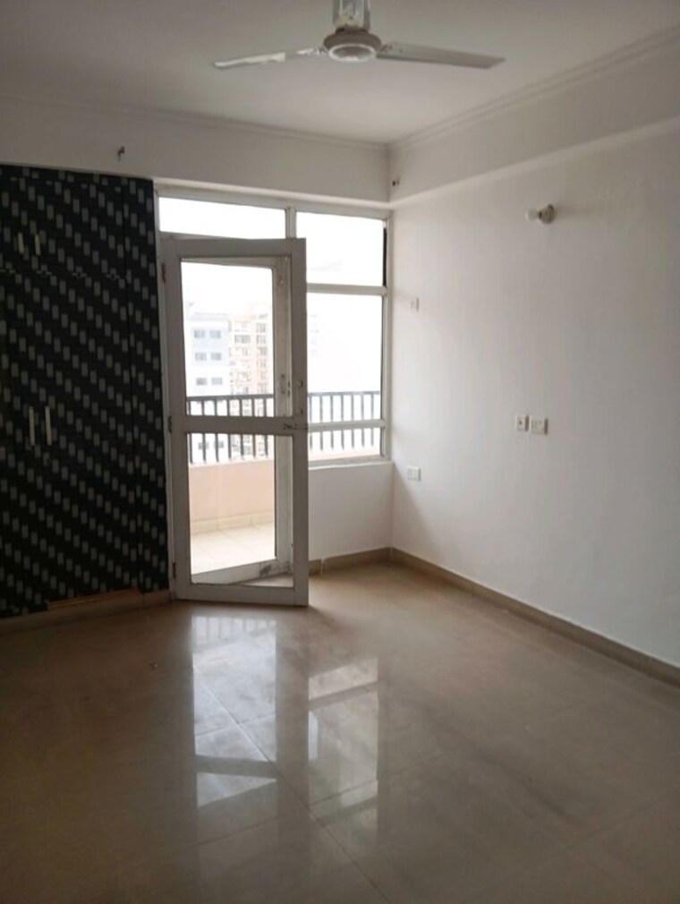 Room, galaxy-north-avenue-ll 3.5 Bedroom 1570 Sq.Ft. Apartment In Gaur City 2 Greater Noida 10400229
