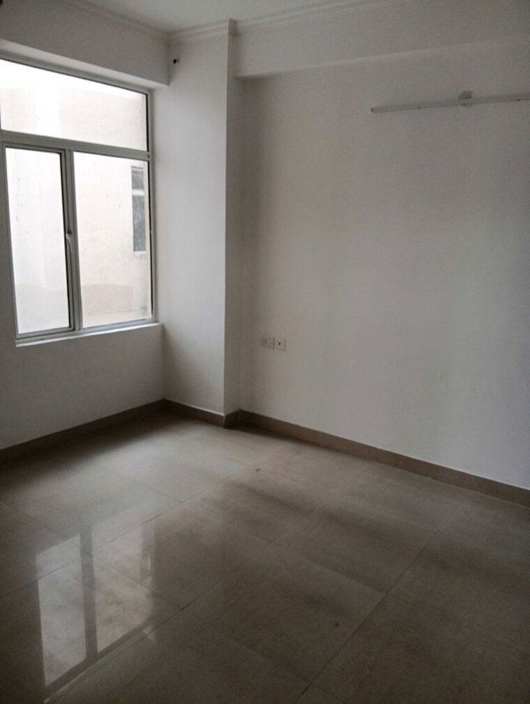 Room, galaxy-north-avenue-ll 3.5 Bedroom 1570 Sq.Ft. Apartment In Gaur City 2 Greater Noida 10400229