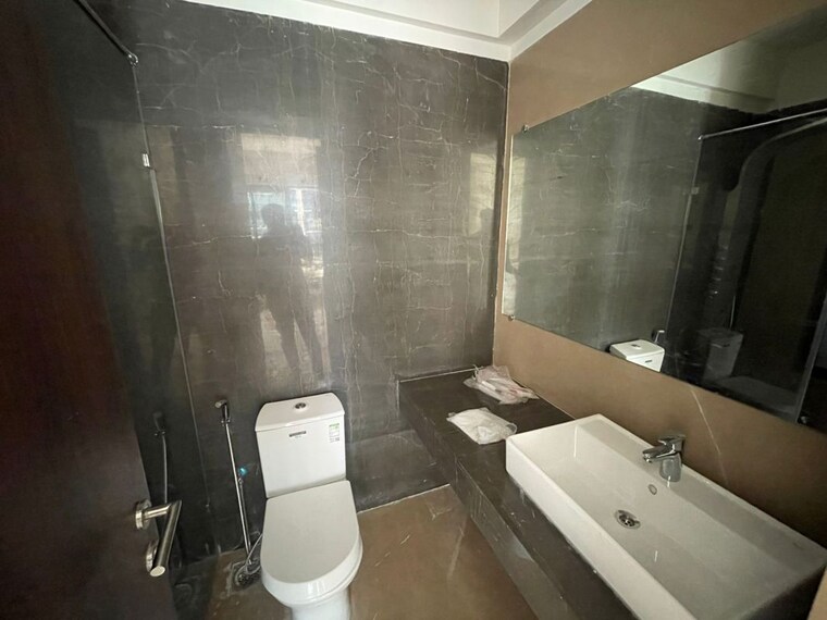 Team Area, kalpataru-magnus 2 Bedroom 781 Sq.Ft. Apartment In Bandra East Mumbai 10400240