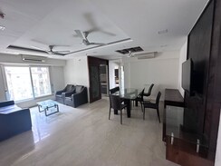 2.5 BHK + Extra Room Apartment For Rent in Kanakia Paris