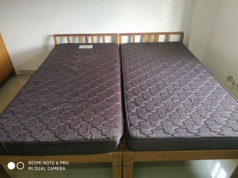 Bedroom, sector 49 4 Bedroom 300 Sq.Yd. Builder Floor In Sector 49 Gurgaon 10400261