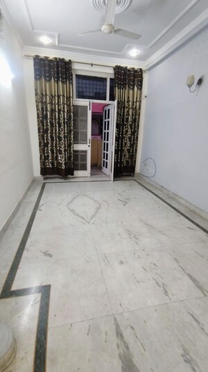 2 BHK Builder Floor For Rent in Saket
